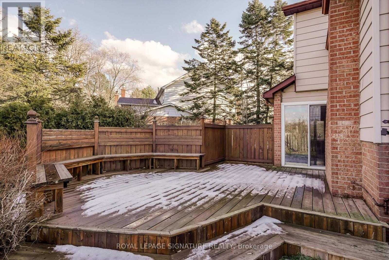 796 Thistle Down Court, Mississauga, Ontario  L5C 3K6 - Photo 49 - W12684600