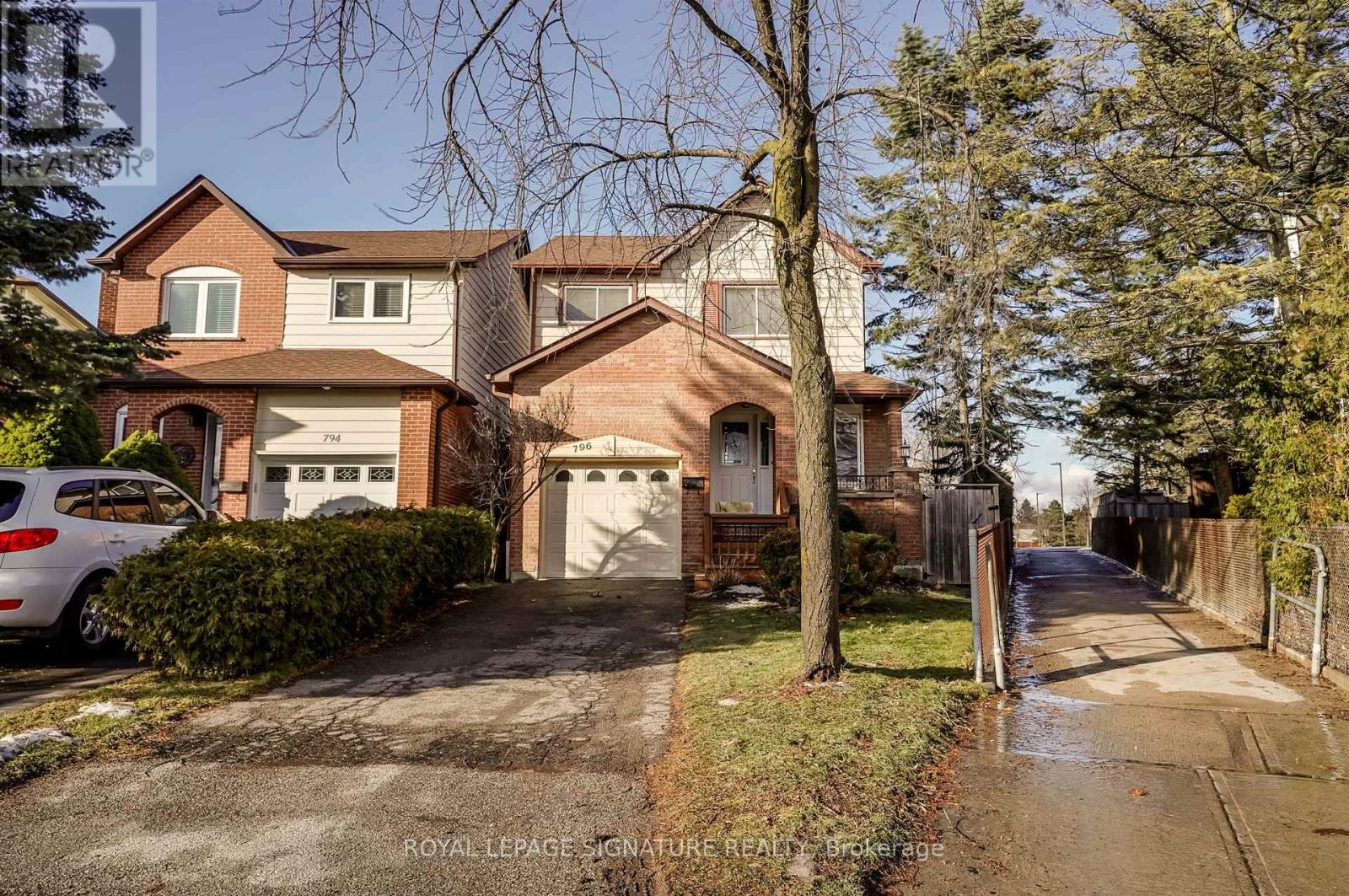 796 Thistle Down Court, Mississauga, Ontario  L5C 3K6 - Photo 50 - W12684600