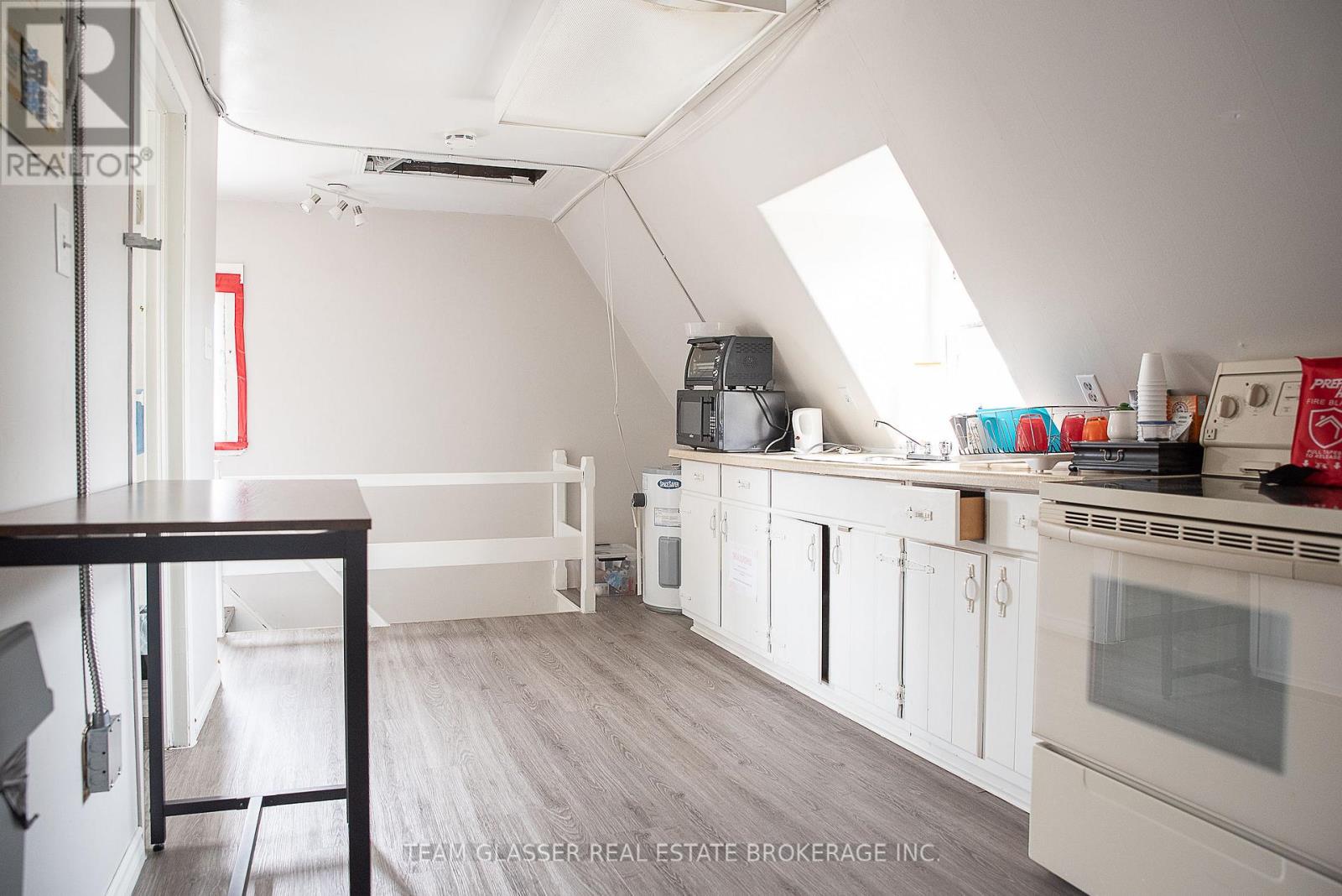 474 King Street, London East, Ontario  N6B 1T1 - Photo 36 - X12601936