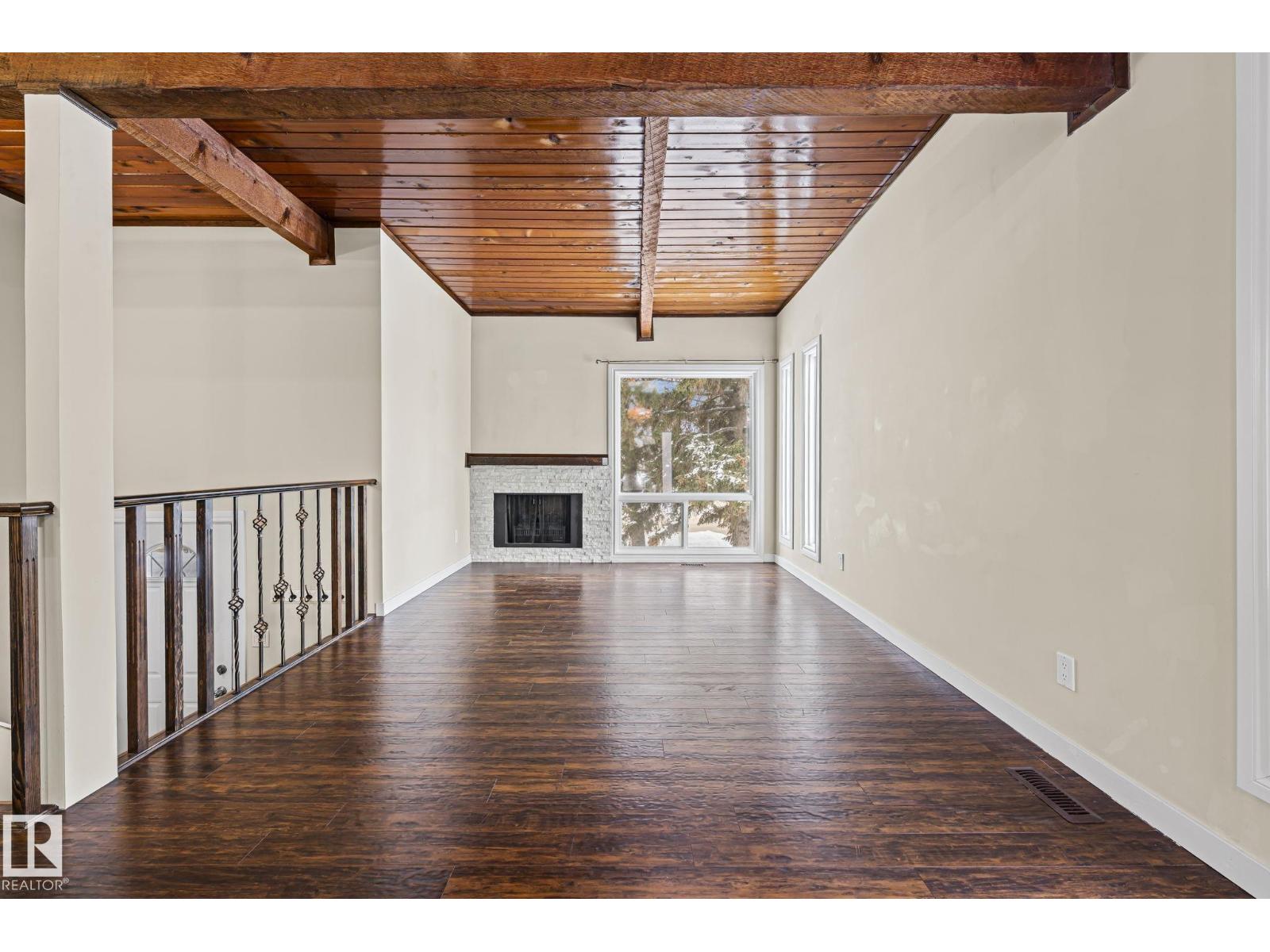 15 Northwoods Vg Nw, Edmonton, Alberta T5X 1X2 - Photo 4 - E4469703