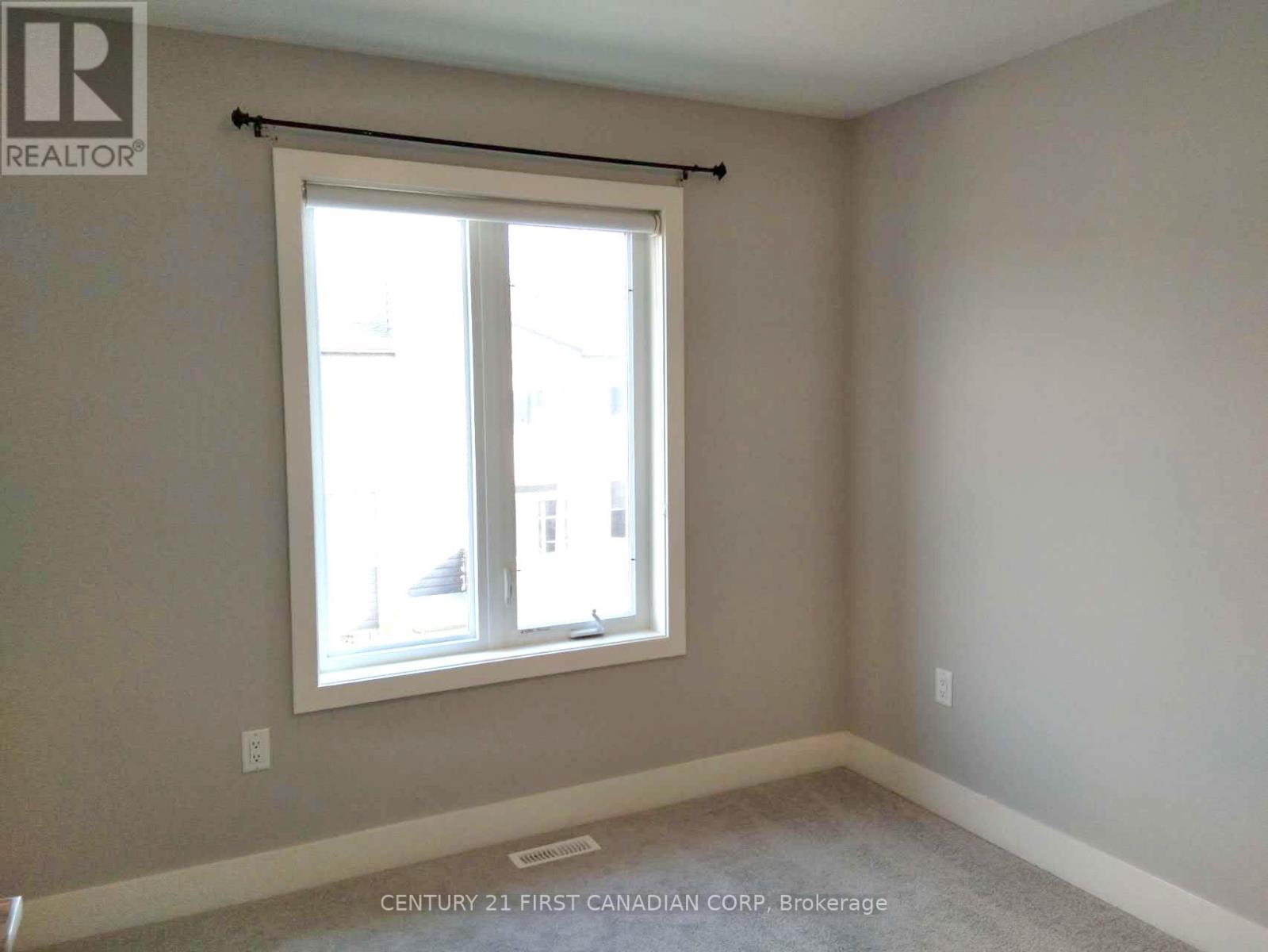 # 62 - 1960 Dalmagarry Road, London North (North E), Ontario  N6G 0T8 - Photo 14 - X12684606