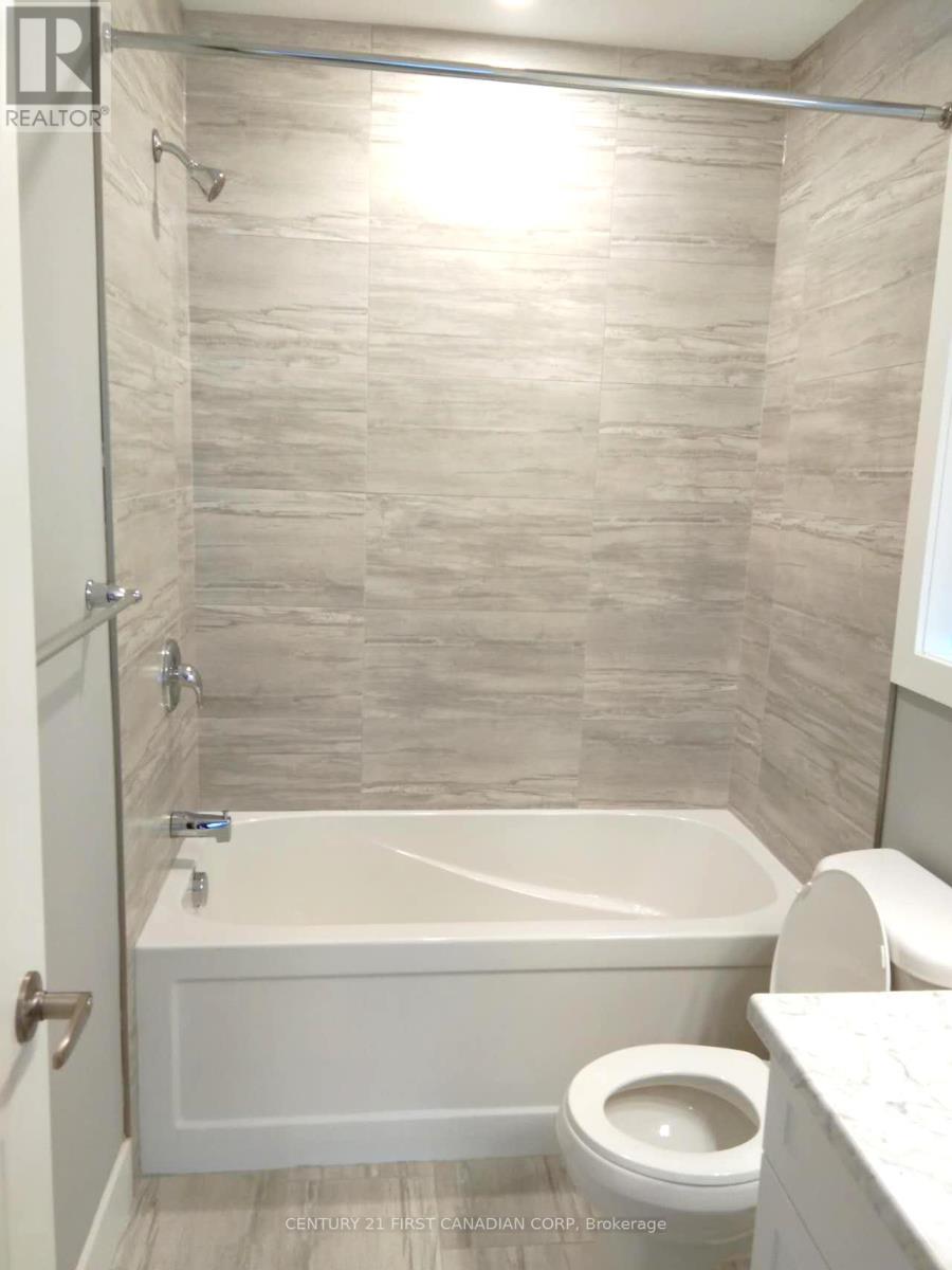 # 62 - 1960 Dalmagarry Road, London North (North E), Ontario  N6G 0T8 - Photo 16 - X12684606