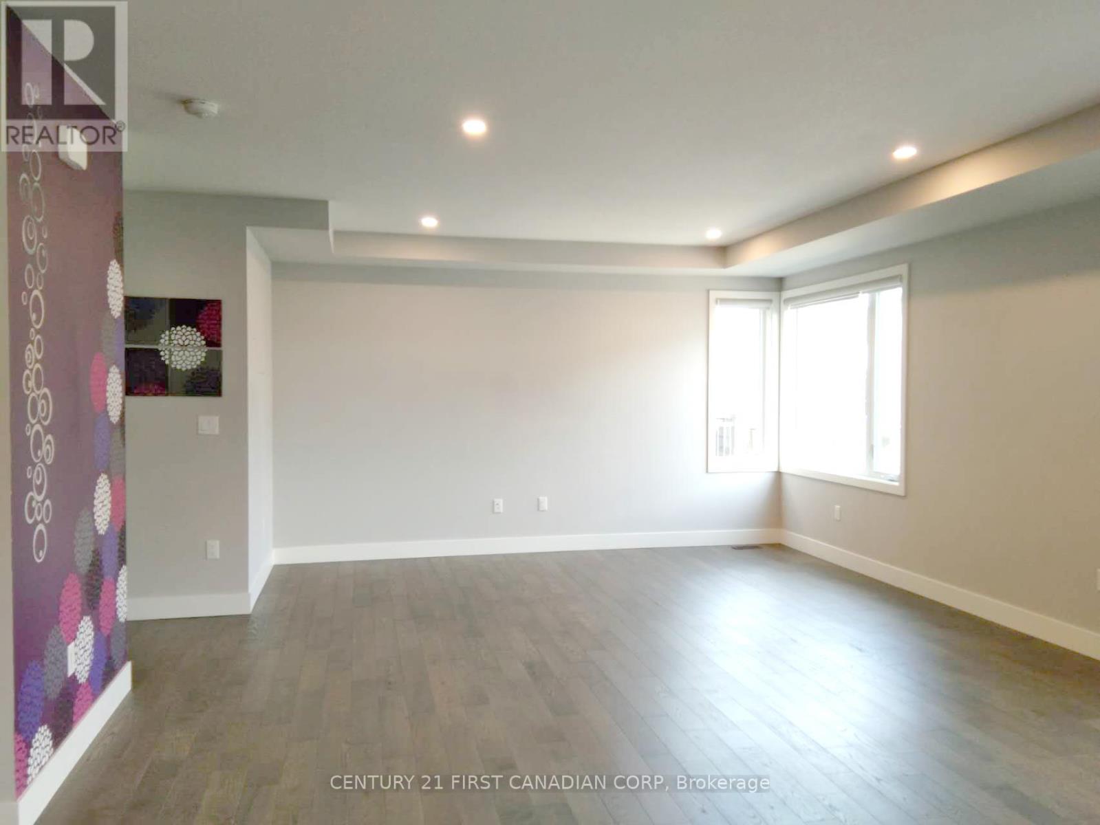 # 62 - 1960 Dalmagarry Road, London North (North E), Ontario  N6G 0T8 - Photo 7 - X12684606