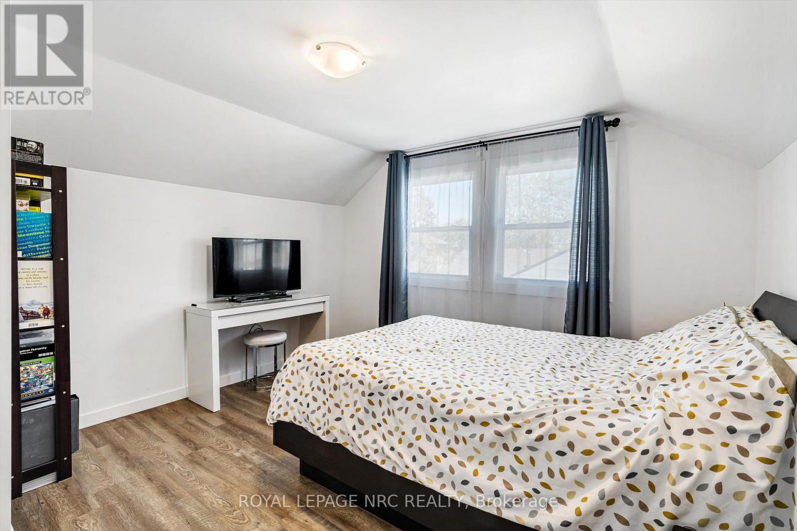 30 Douglas Street, Fort Erie, Ontario  L2A 3W4 - Photo 19 - X12684614