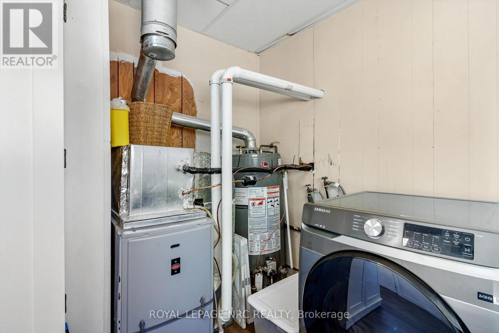 30 Douglas Street, Fort Erie, Ontario  L2A 3W4 - Photo 26 - X12684614