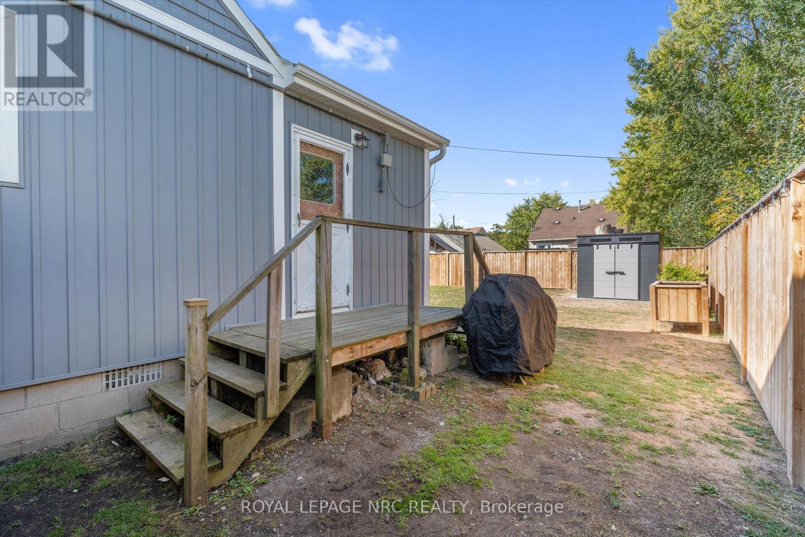 30 Douglas Street, Fort Erie, Ontario  L2A 3W4 - Photo 29 - X12684614