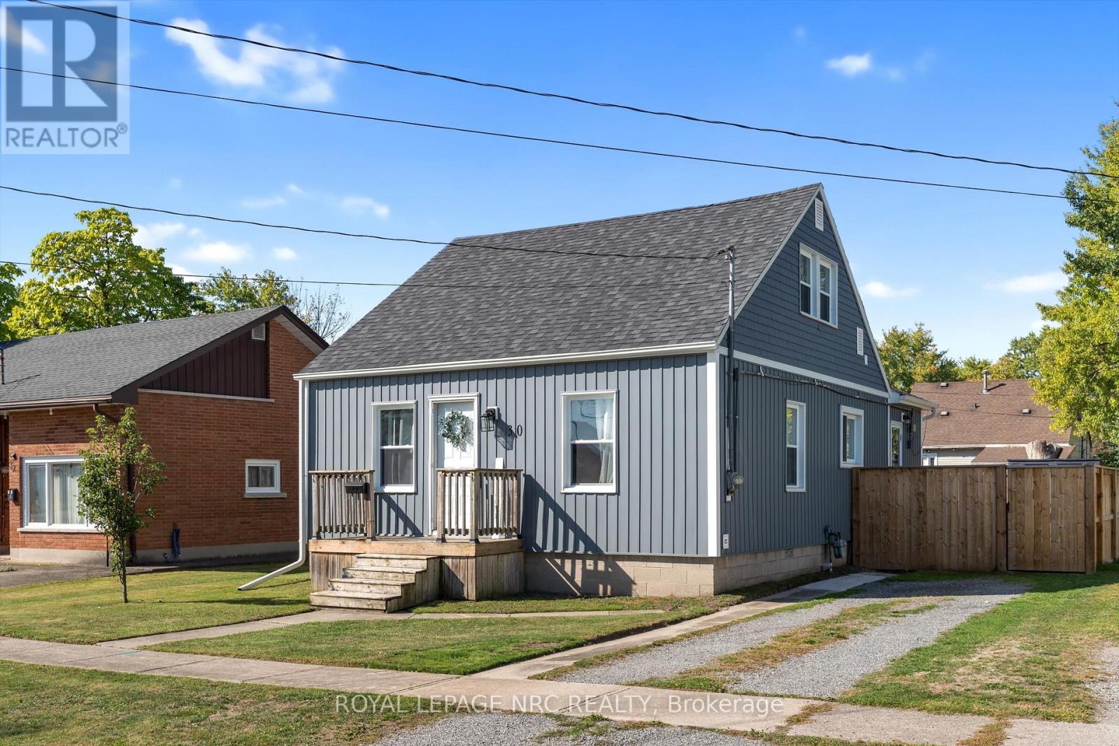 30 Douglas Street, Fort Erie, Ontario  L2A 3W4 - Photo 3 - X12684614