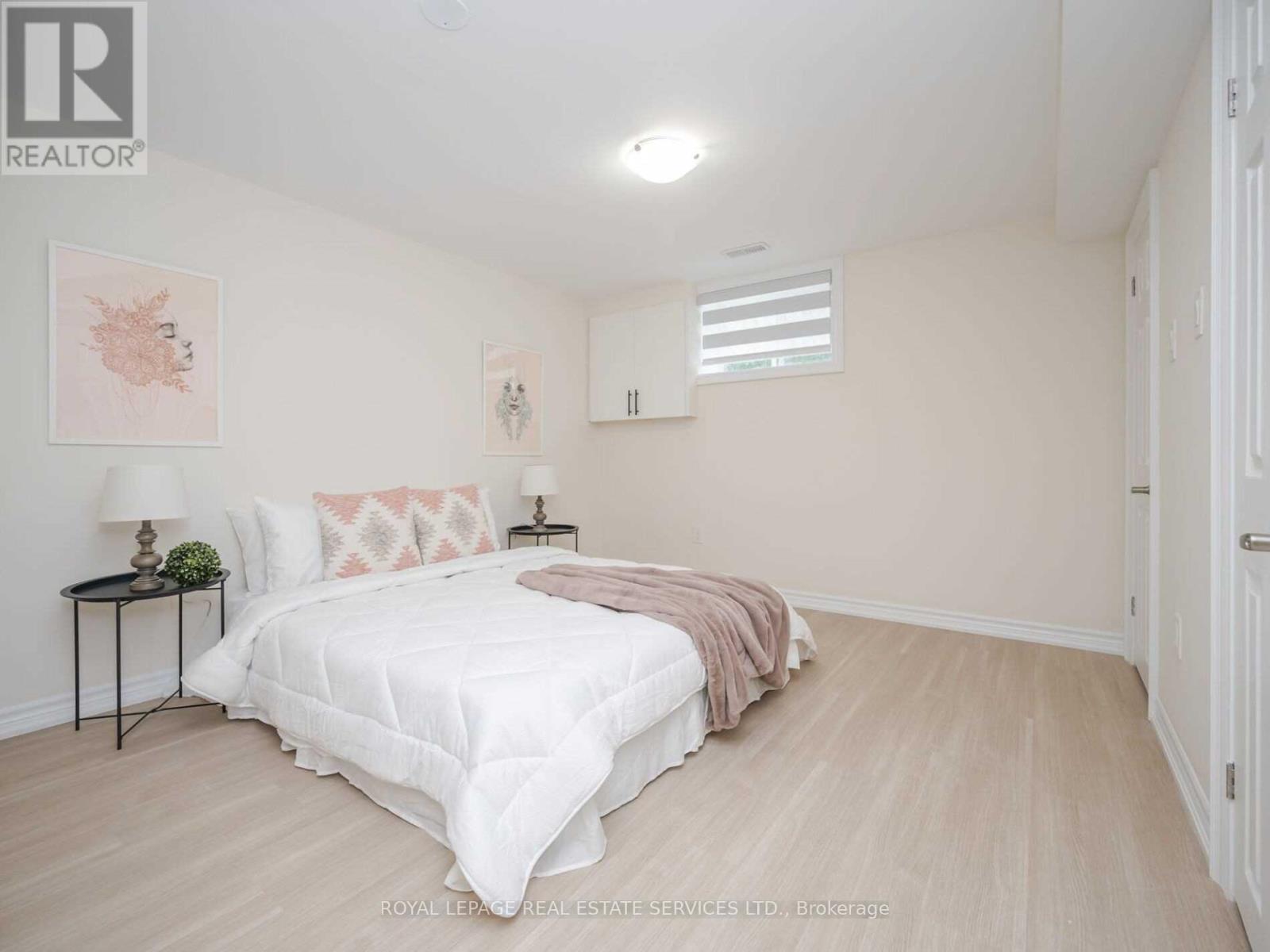 372 Highside Drive, Milton, Ontario  L9T 1W7 - Photo 5 - W12605038