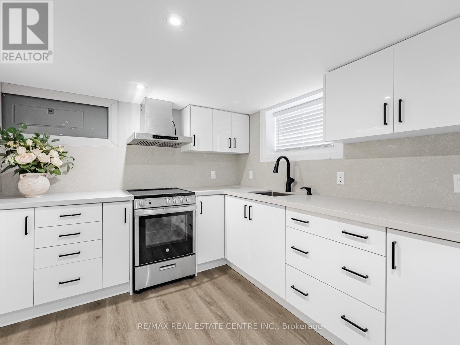 312 William Street, Shelburne, Ontario  L9V 3A7 - Photo 18 - X12607358