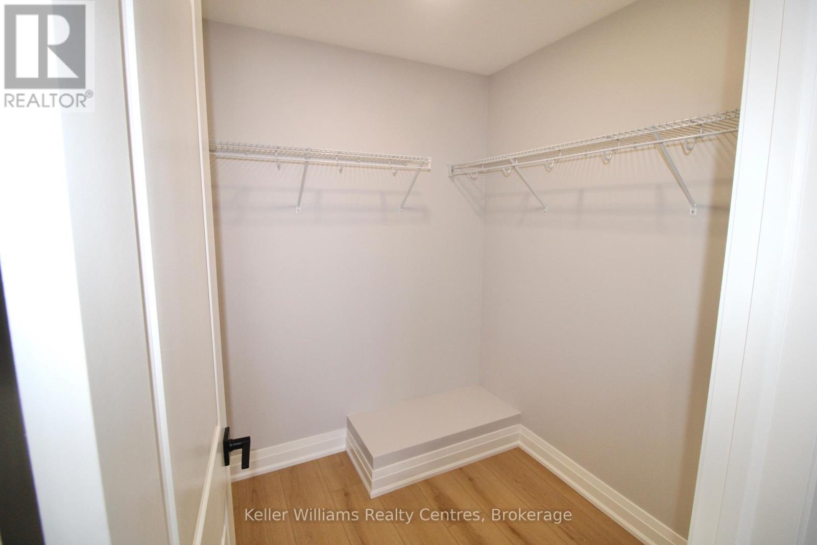 770 18th Street, Hanover, Ontario  N4N 0C7 - Photo 14 - X12333745