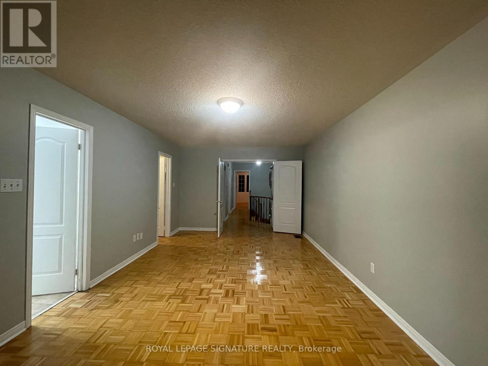 Upper - 56 National Pine Drive, Vaughan, Ontario  L6A 3M3 - Photo 9 - N12684610