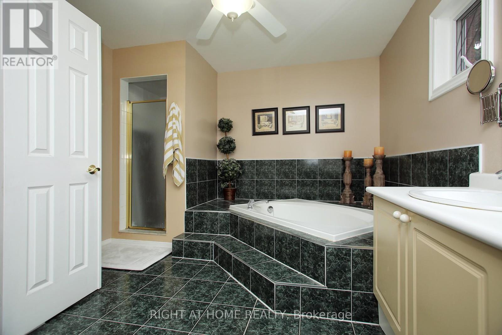 6 Coldstream Crescent, Richmond Hill, Ontario  L4S 1E6 - Photo 23 - N12684616