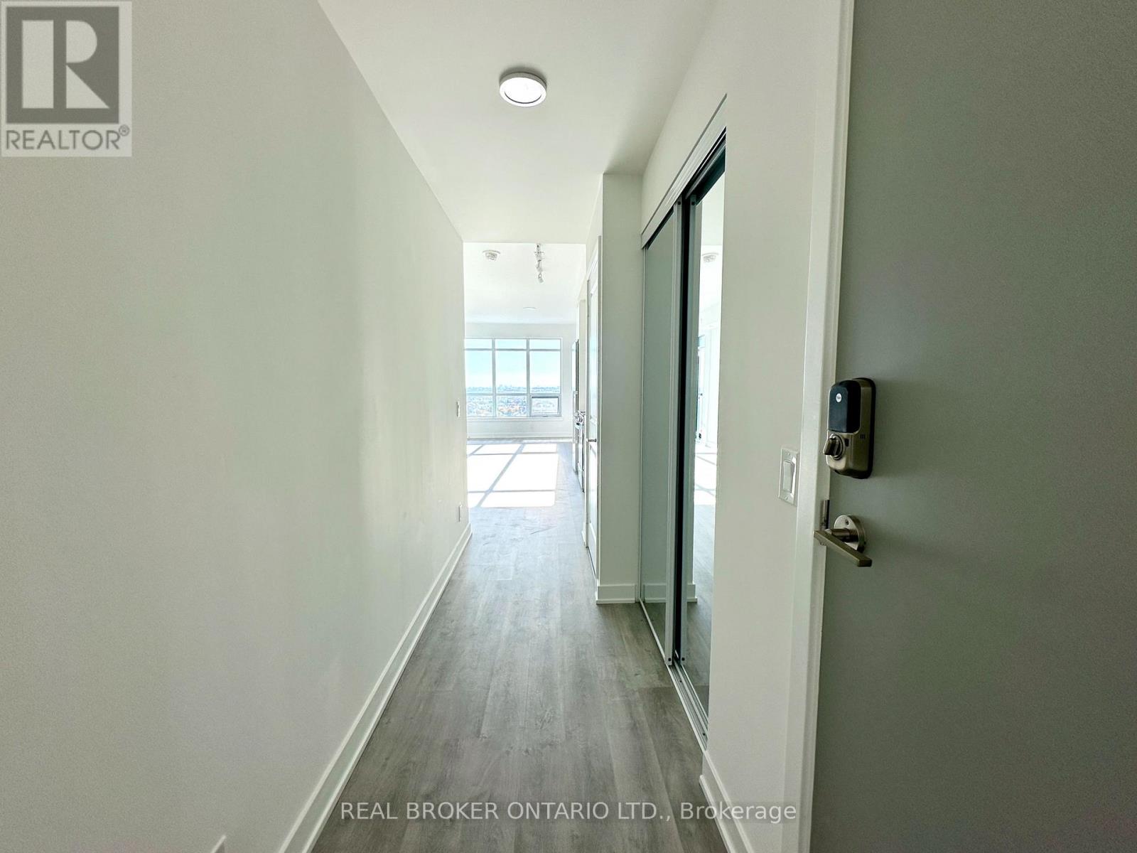 1902a - 30 Upper Mall Way, Vaughan (Brownridge), Ontario  L4J 0L7 - Photo 5 - N12684620