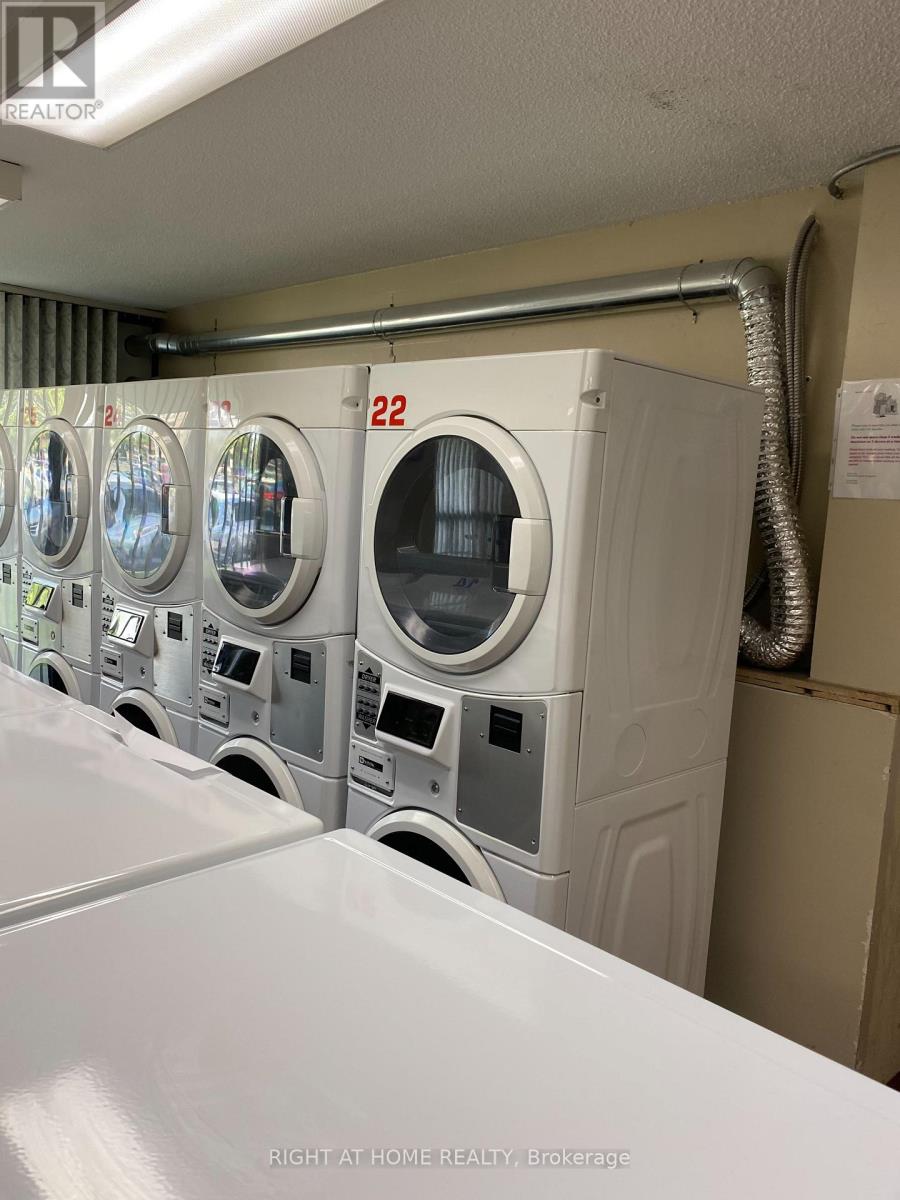 707 - 18 Knightsbridge Road, Brampton, Ontario  L6T 3X5 - Photo 17 - W12684072