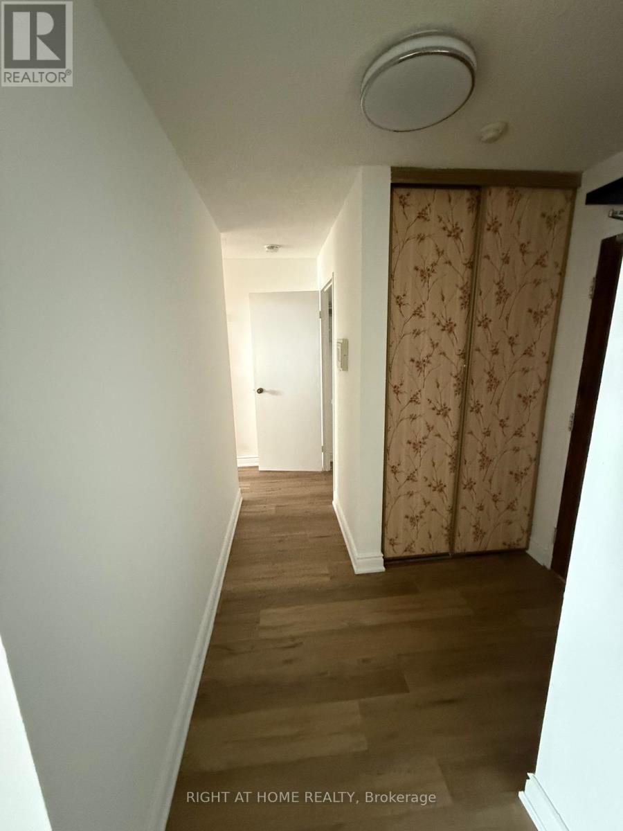 707 - 18 Knightsbridge Road, Brampton, Ontario  L6T 3X5 - Photo 21 - W12684072