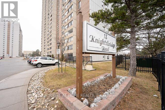 707 - 18 Knightsbridge Road, Brampton, Ontario  L6T 3X5 - Photo 3 - W12684072