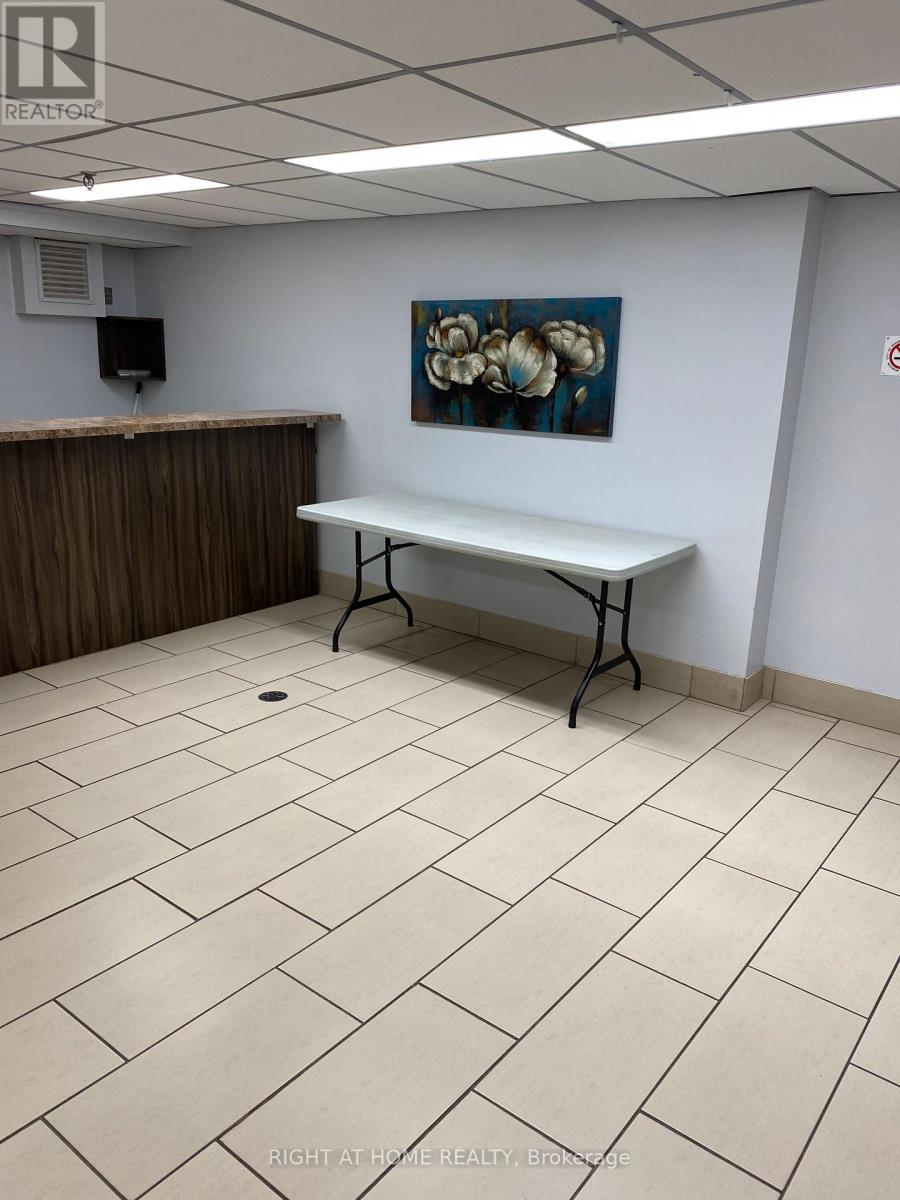 707 - 18 Knightsbridge Road, Brampton, Ontario  L6T 3X5 - Photo 16 - W12684072