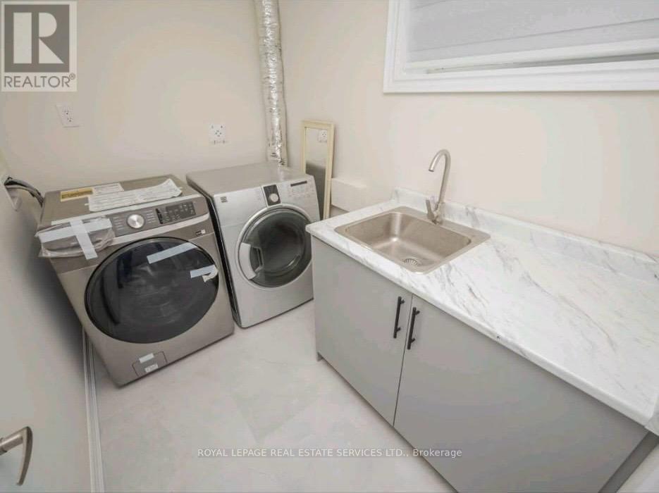 372 Highside Drive, Milton, Ontario  L9T 1W7 - Photo 11 - W12605038