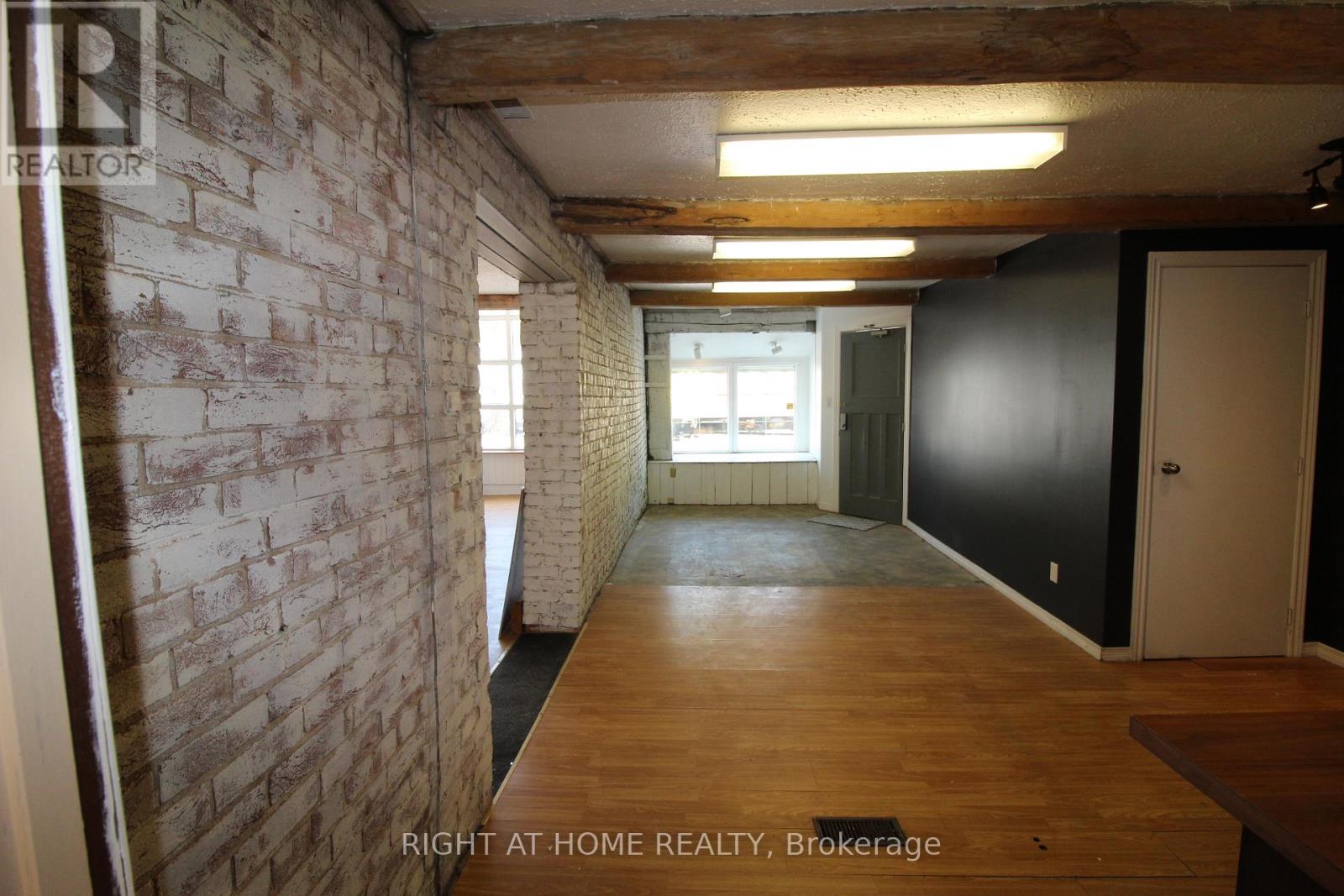 B - 9 Queen Street, Innisfil, Ontario  L0L 1L0 - Photo 8 - N12684644