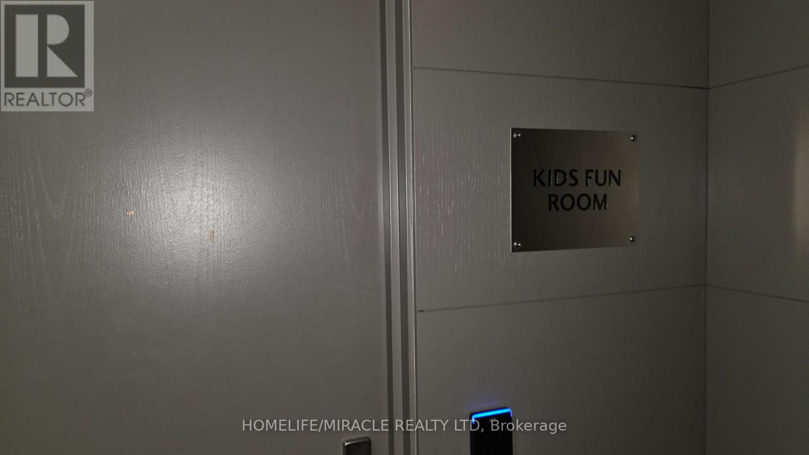 3408 - 4070 Confederation Parkway, Mississauga, Ontario  L5B 0E9 - Photo 33 - W12684632