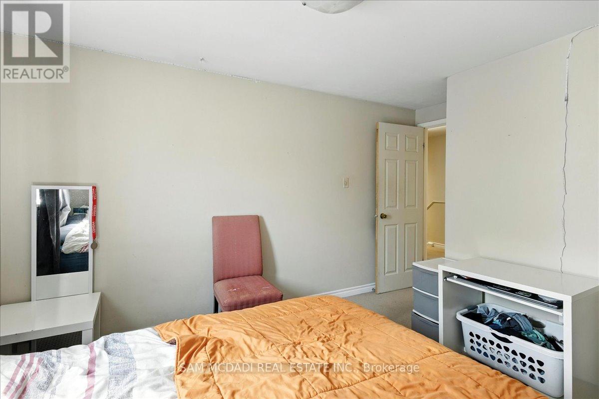 1211 Eighth Line, Oakville, Ontario  L6H 2H2 - Photo 25 - W12684634