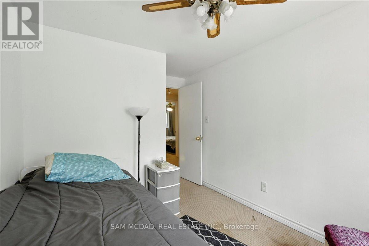 1211 Eighth Line, Oakville, Ontario  L6H 2H2 - Photo 32 - W12684634