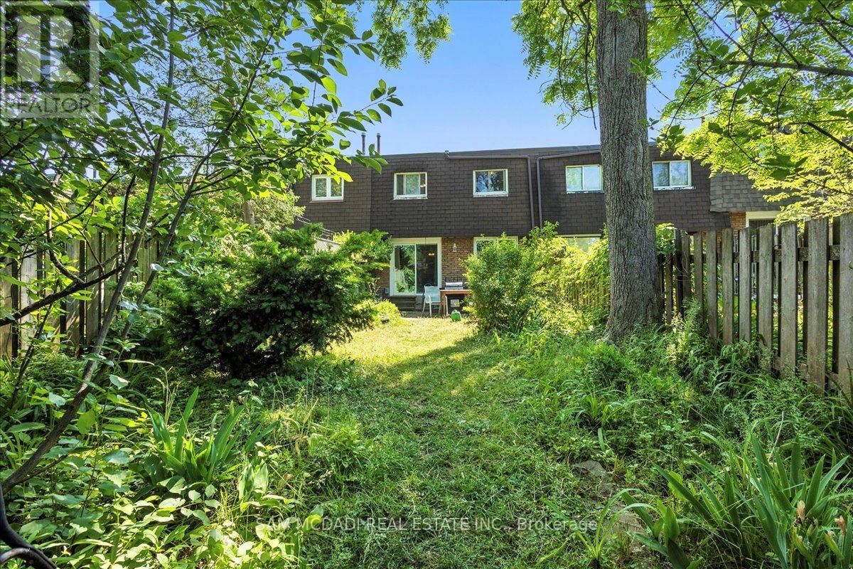 1211 Eighth Line, Oakville, Ontario  L6H 2H2 - Photo 34 - W12684634