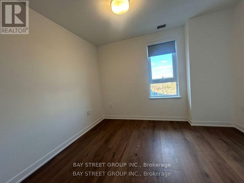 307 - 395 Dundas Street W, Oakville, Ontario  L6M 5R8 - Photo 7 - W12684654