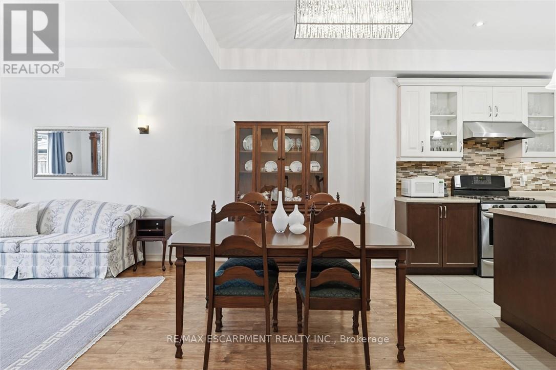 16 Brookside Terrace, West Lincoln, Ontario  L0R 2A0 - Photo 14 - X12684640