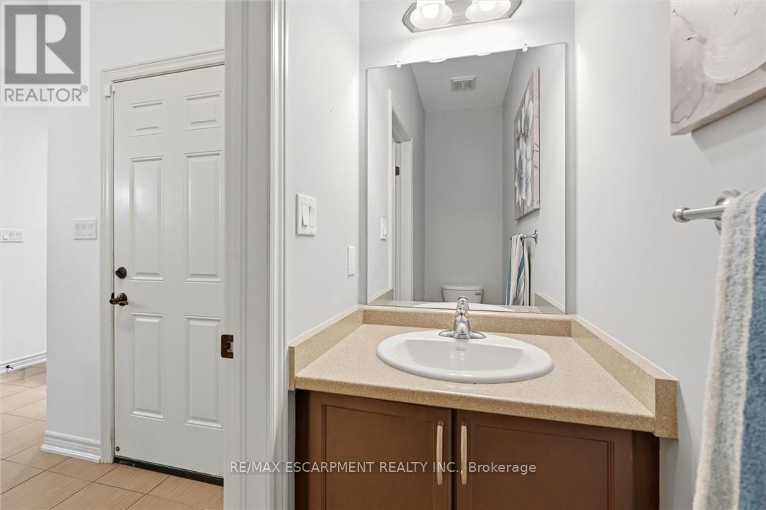 16 Brookside Terrace, West Lincoln, Ontario  L0R 2A0 - Photo 23 - X12684640