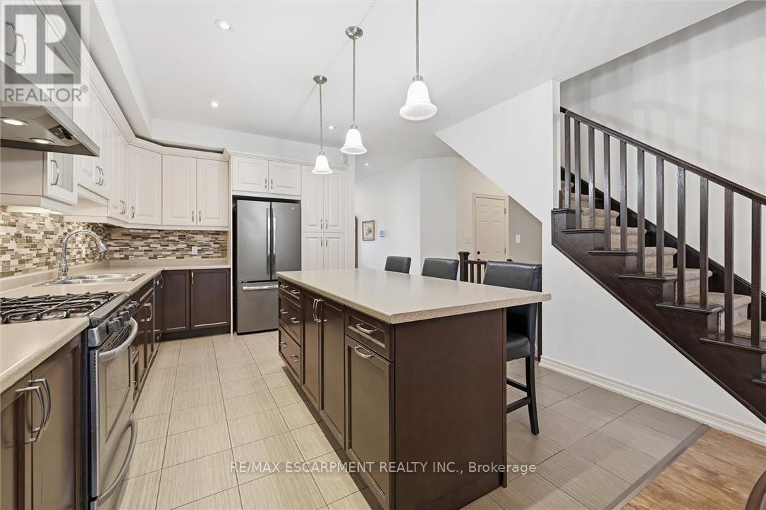 16 Brookside Terrace, West Lincoln, Ontario  L0R 2A0 - Photo 9 - X12684640