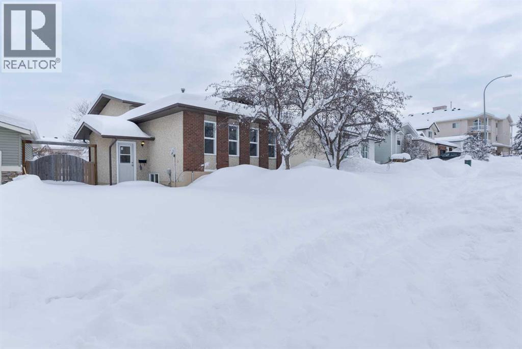 1069 Timberline Drive, Fort Mcmurray, Alberta  T9K 1T9 - Photo 2 - A2277204