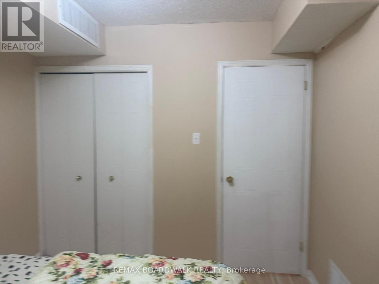 6 Briston Private, Ottawa, Ontario  K1G 5P5 - Photo 14 - X12684686