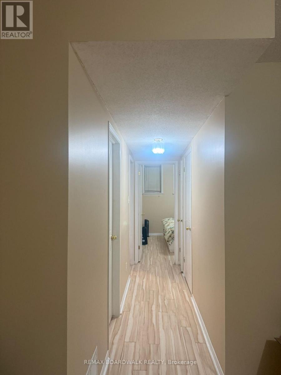 6 Briston Private, Ottawa, Ontario  K1G 5P5 - Photo 15 - X12684686