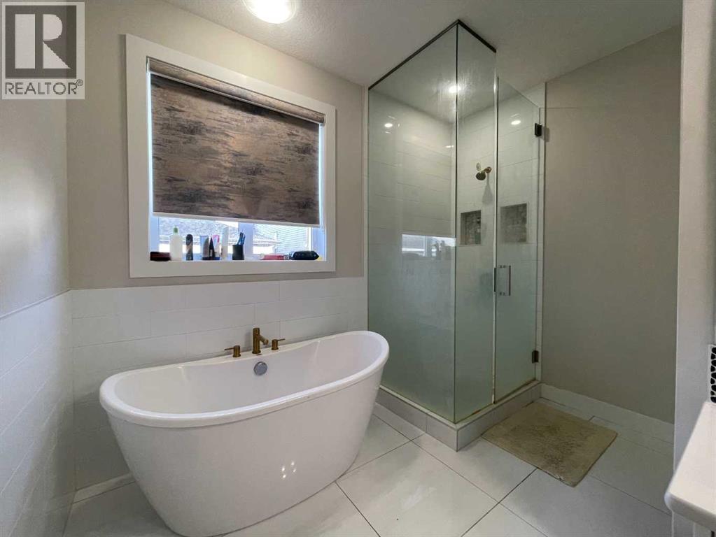 220 Carringham Road Nw, Calgary, Alberta  T3P 1V4 - Photo 26 - A2278406