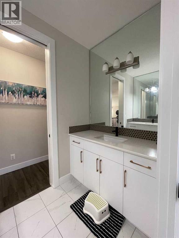 220 Carringham Road Nw, Calgary, Alberta  T3P 1V4 - Photo 31 - A2278406