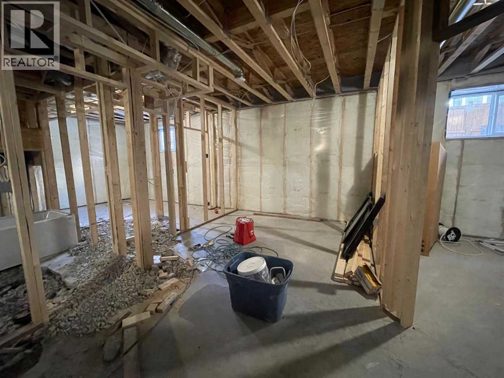 220 Carringham Road Nw, Calgary, Alberta  T3P 1V4 - Photo 41 - A2278406