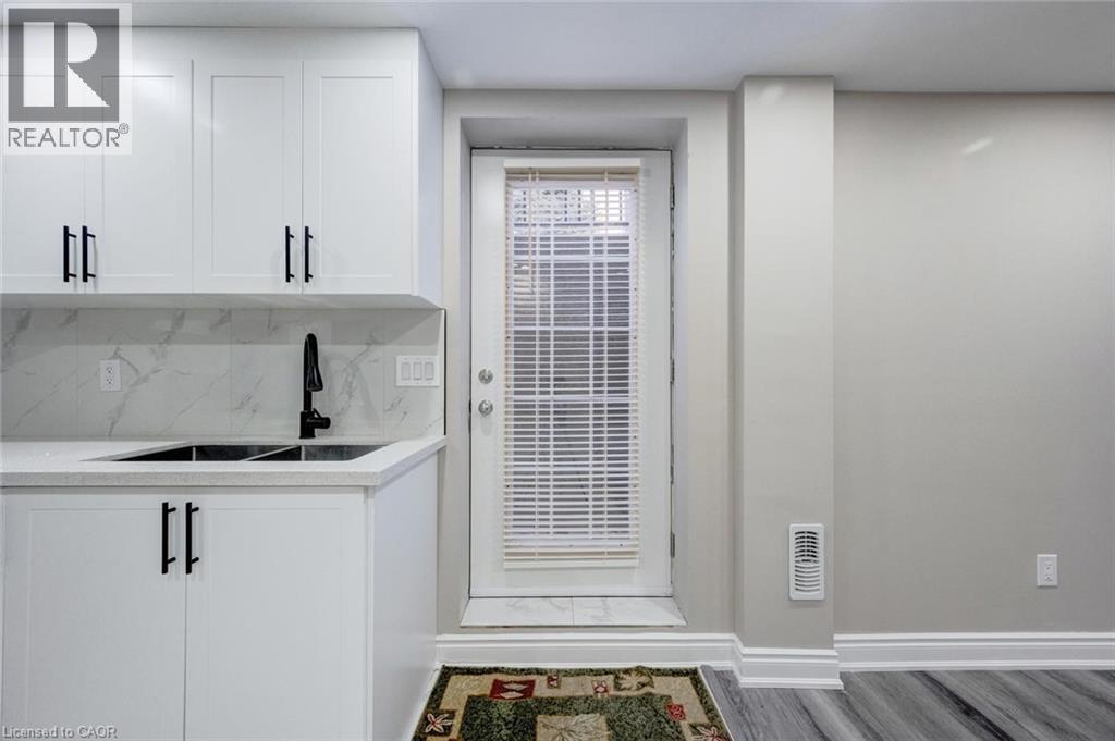 1 Banks Drive Unit# Basment, Brampton, Ontario  L6P 1C7 - Photo 8 - 40794062