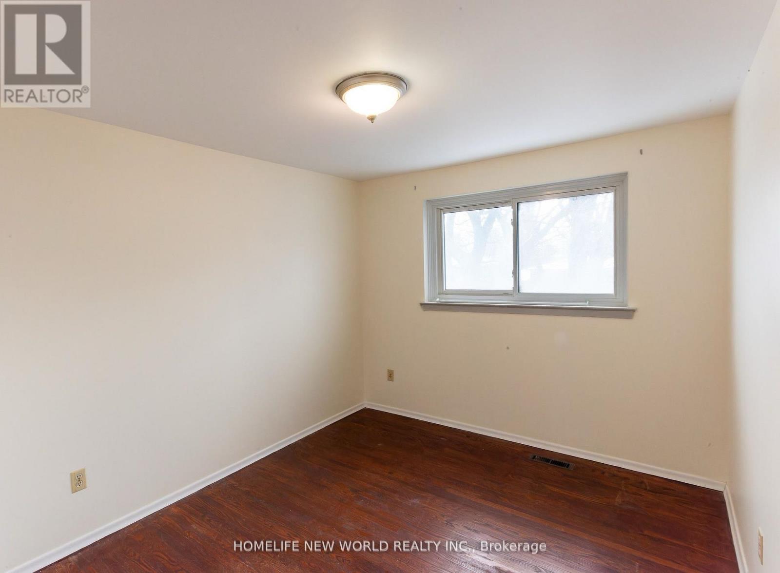 Main Fl - 1 Clydesdale Drive, Toronto, Ontario  M2J 3N1 - Photo 16 - C12684682