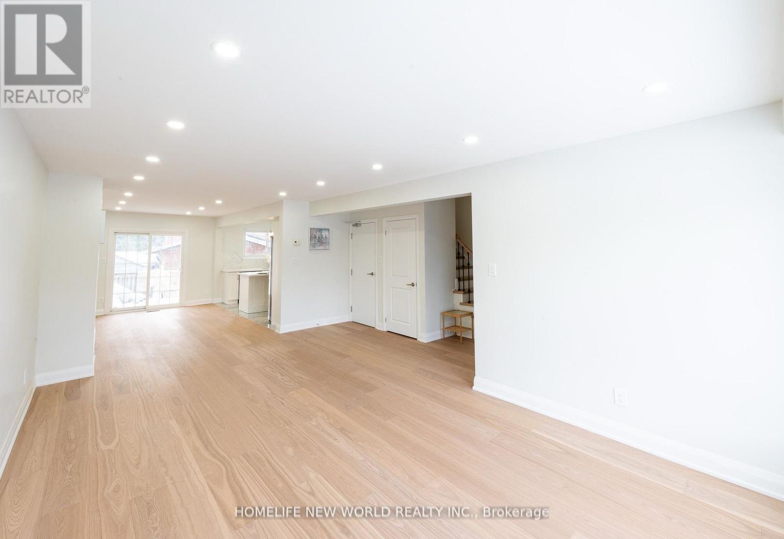 Main Fl - 1 Clydesdale Drive, Toronto, Ontario  M2J 3N1 - Photo 4 - C12684682