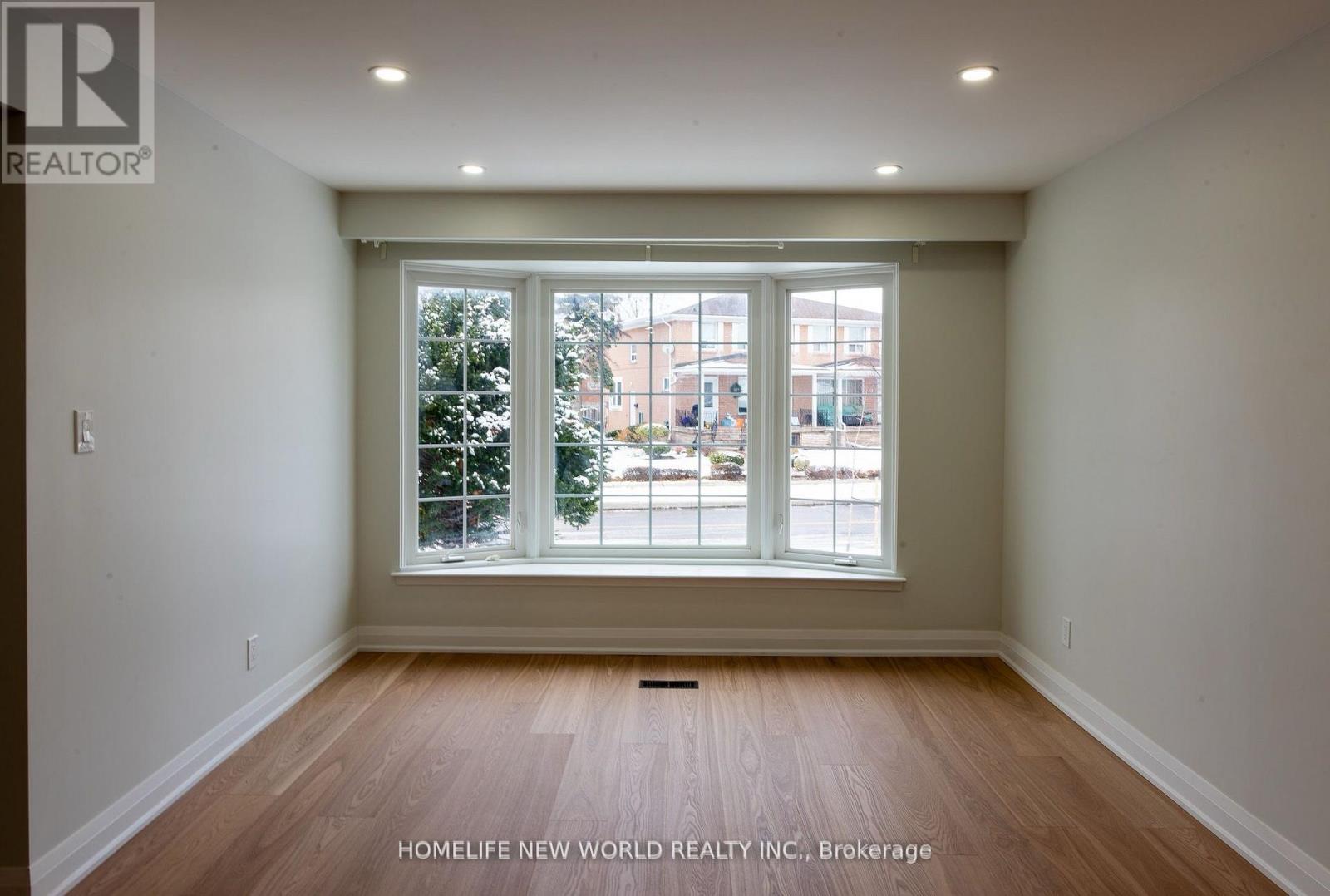 Main Fl - 1 Clydesdale Drive, Toronto, Ontario  M2J 3N1 - Photo 5 - C12684682