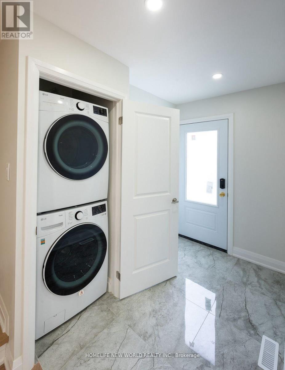 Main Fl - 1 Clydesdale Drive, Toronto, Ontario  M2J 3N1 - Photo 7 - C12684682