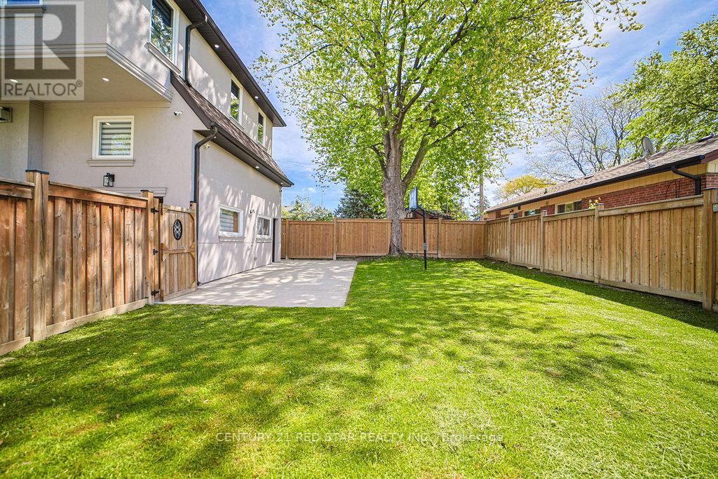 164 Elmhurst Drive, Toronto (Rexdale-Kipling), Ontario  M9W 2K6 - Photo 39 - W12684676