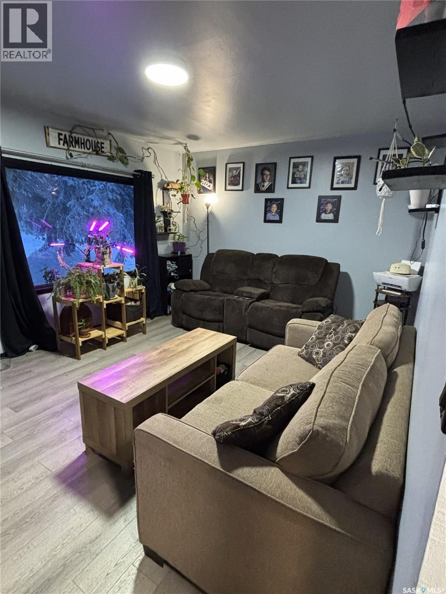 301 2nd Avenue, Cudworth, Saskatchewan  S0K 1B0 - Photo 6 - SK026521