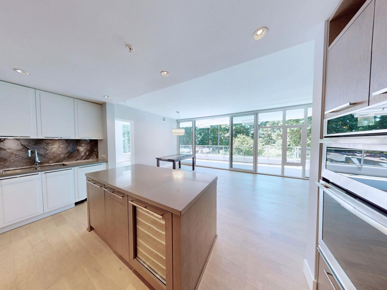 305 1501 Vidal Street, White Rock, British Columbia  V4B 0B5 - Photo 5 - R3077896