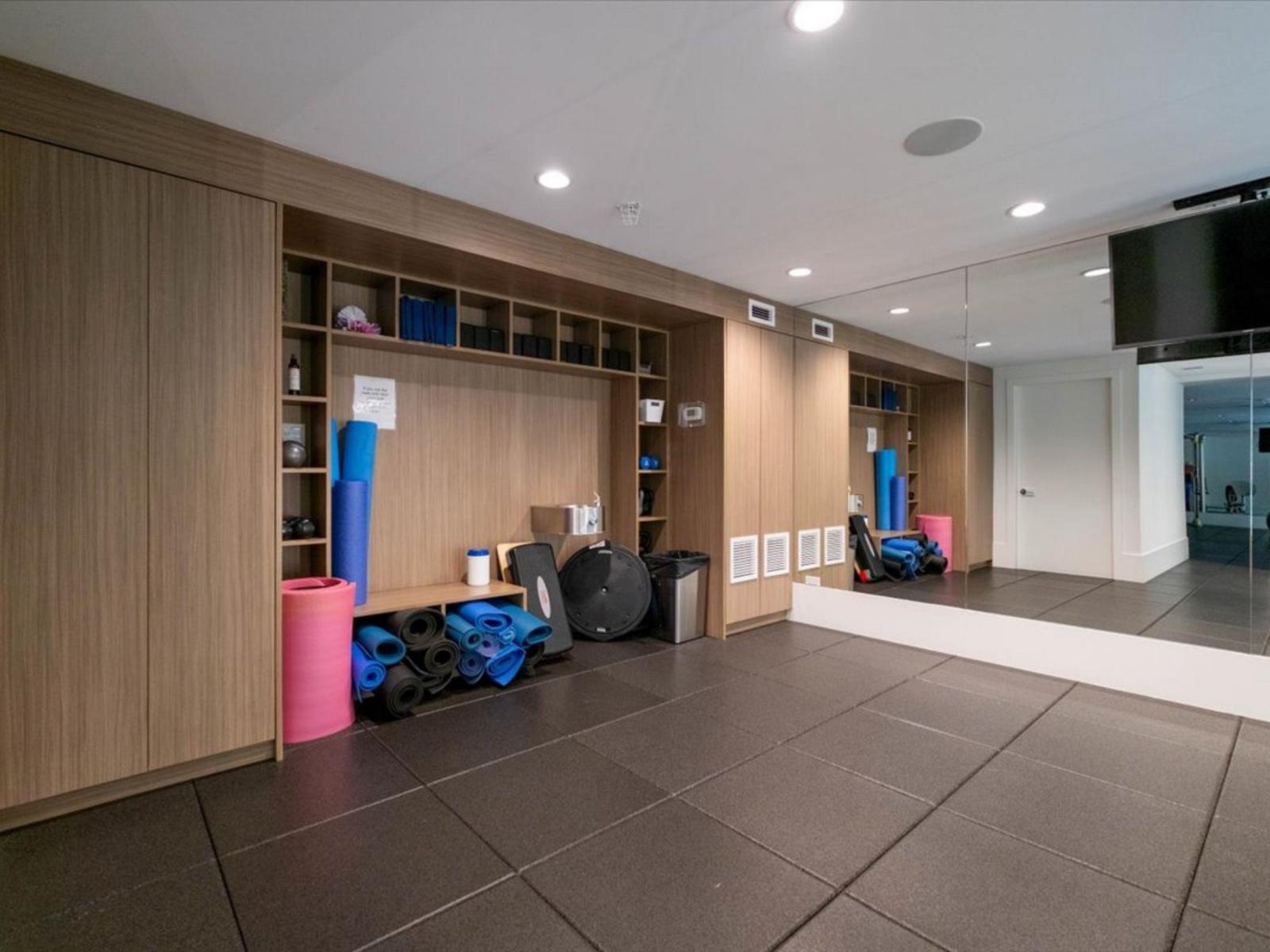 305 1501 Vidal Street, White Rock, British Columbia  V4B 0B5 - Photo 27 - R3077896