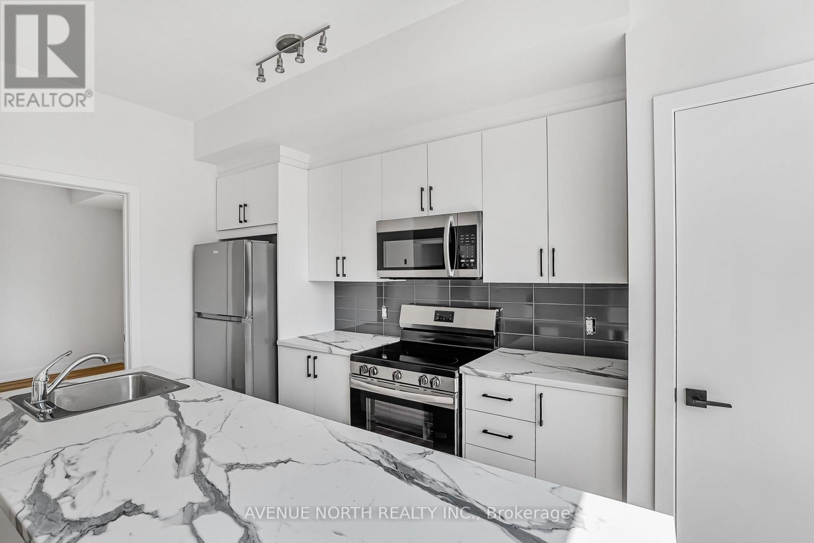 01 - 391 Dieppe Street, Ottawa, Ontario  K1L 6V3 - Photo 6 - X12684696