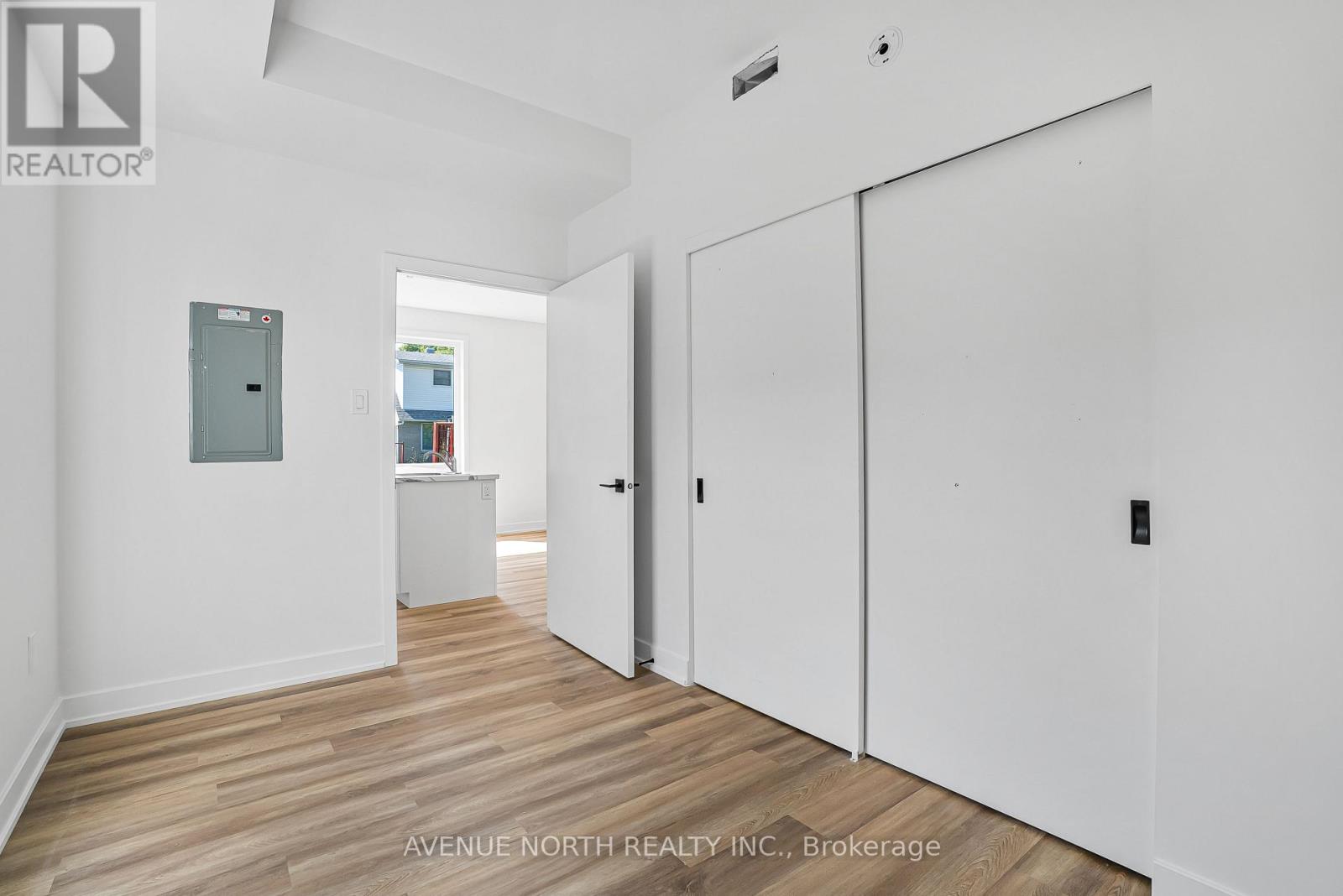 01 - 391 Dieppe Street, Ottawa, Ontario  K1L 6V3 - Photo 8 - X12684696