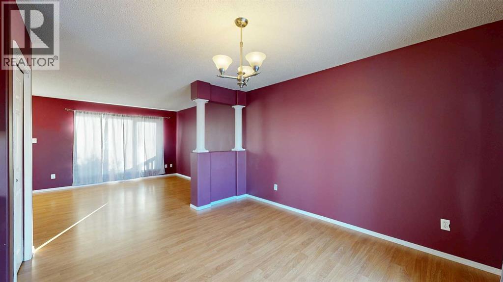 6028 52 Avenue, Stettler, Alberta  T4K 1K7 - Photo 6 - A2271396