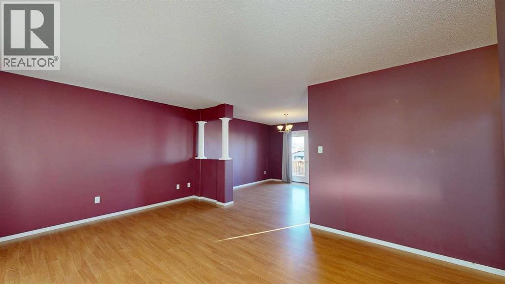 6028 52 Avenue, Stettler, Alberta  T4K 1K7 - Photo 12 - A2271396